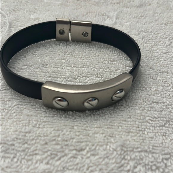 Black Rubber and Silver Bracelet - Picture 9 of 9